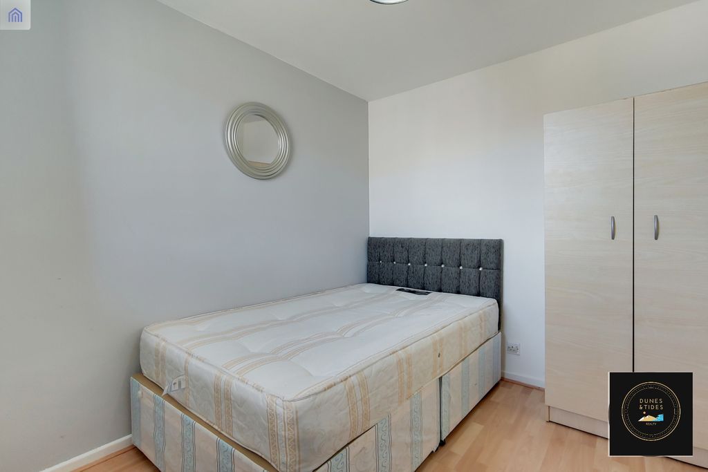 Property photo 2 of 4