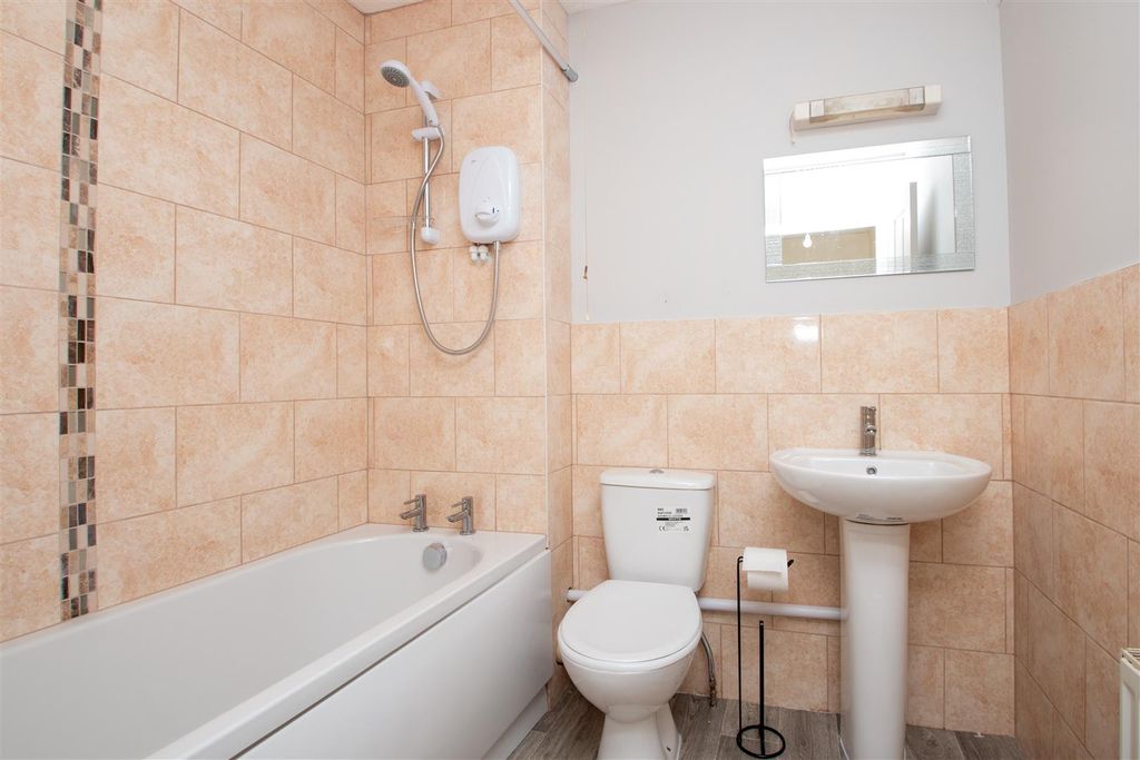 Property photo 3 of 13 9Hart_8.Jpg