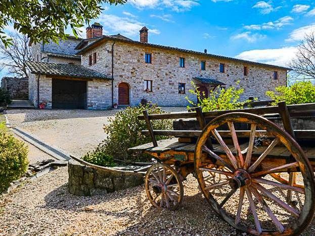 Property photo 2 of 30