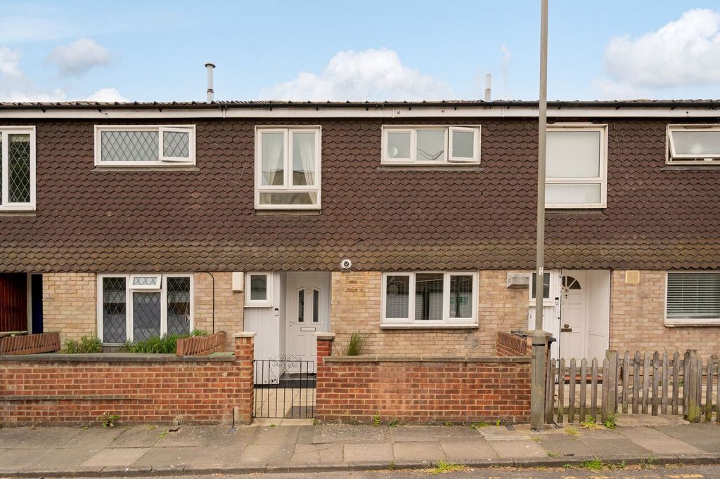 Property photo 1 of 12