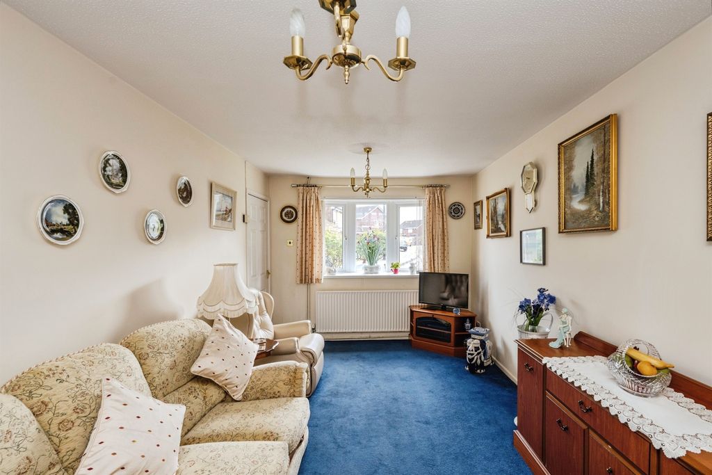 Property photo 3 of 16