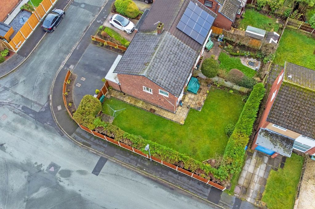 Property photo 2 of 17 Plot Size