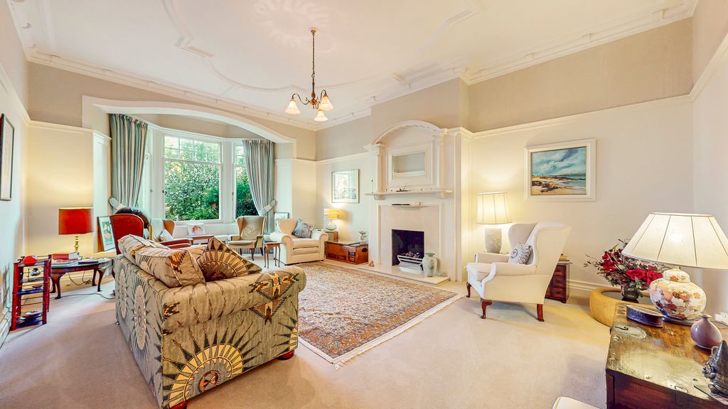 Property photo 2 of 48 28-Print-11 Kirklee Road_34
