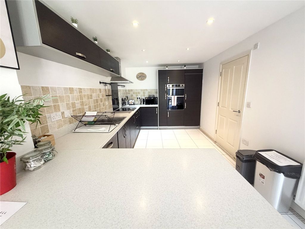 Property photo 2 of 15 Picture No. 02