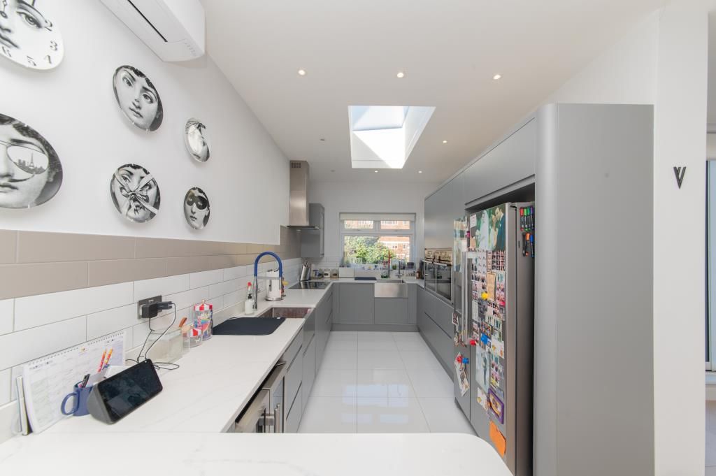 Property photo 2 of 15 Kitchen