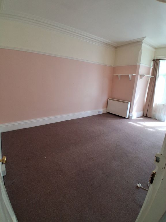 Property photo 3 of 8 62768