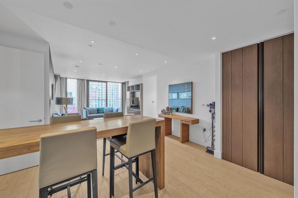 Property photo 3 of 20 Dsc01385.Jpg