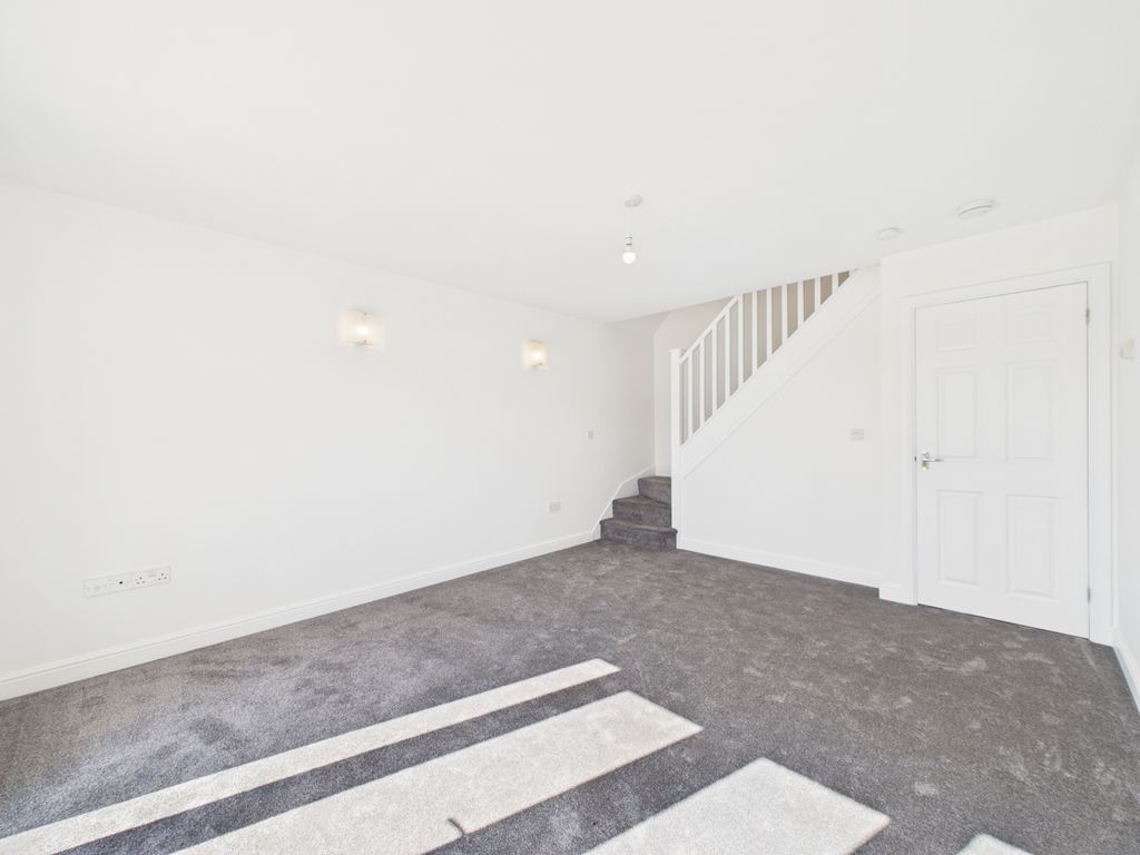 Property photo 3 of 11 Cam01538G0-Pr0176-Still008