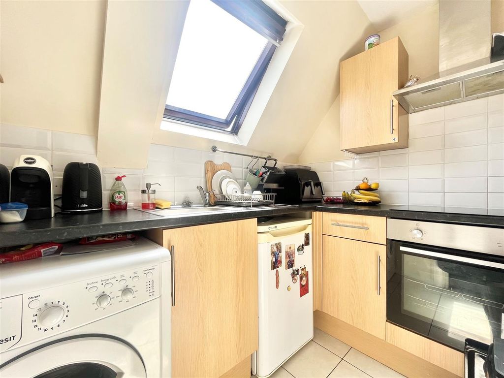 Property photo 3 of 4 Kitchen.Jpg