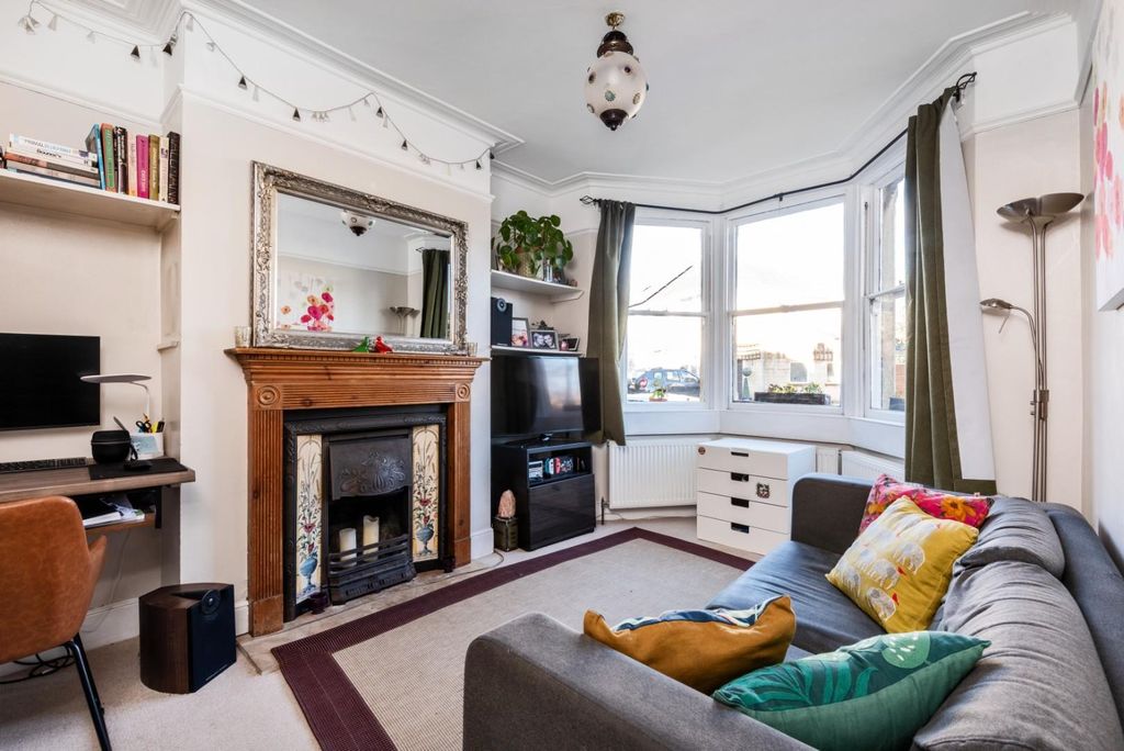 Property photo 2 of 14 30 Salisbury Road, Bath, BA1 6Qz-2.Jpg