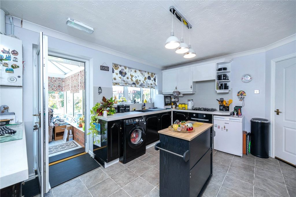 Property photo 3 of 13 Picture No. 24