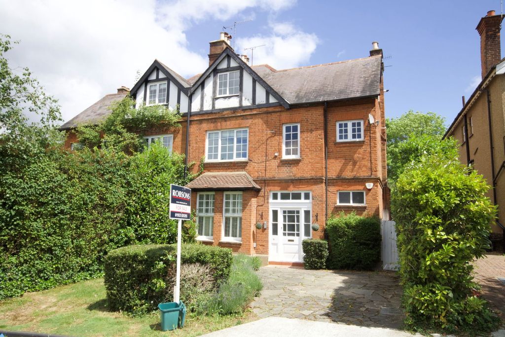 Property photo 1 of 20