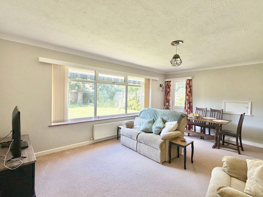 Property photo 3 of 20