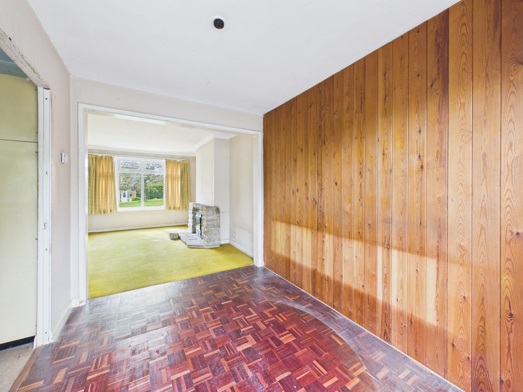 Property photo 3 of 11 Dining Room