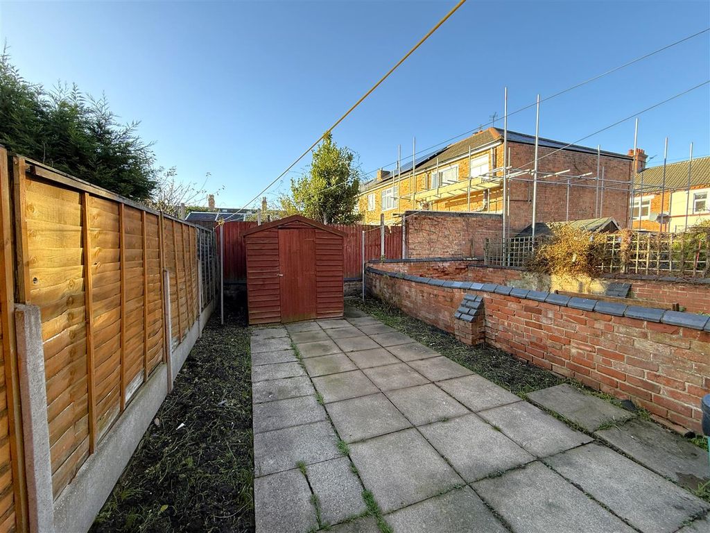 Property photo 2 of 17 Garden A.Jpg