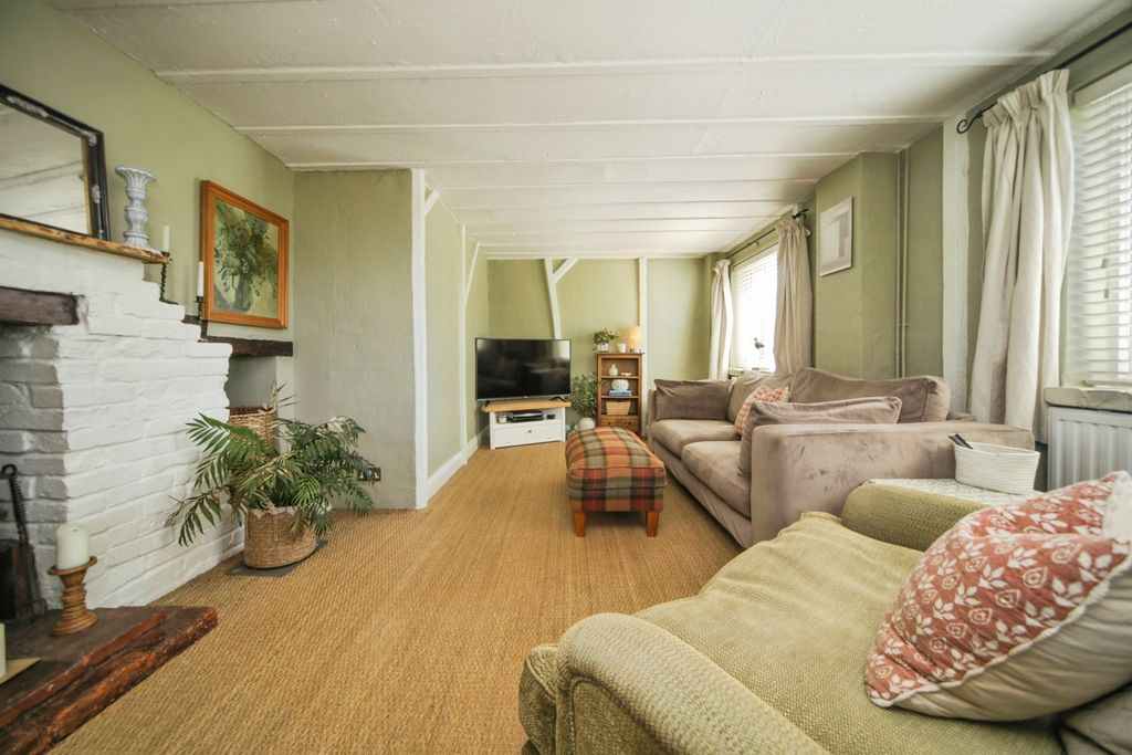 Property photo 3 of 24