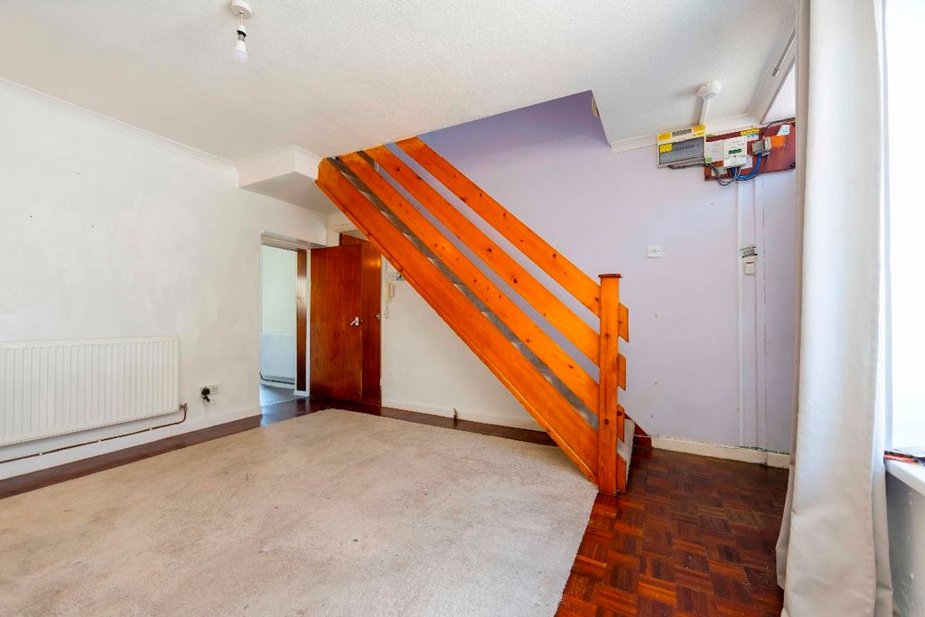 Property photo 3 of 21