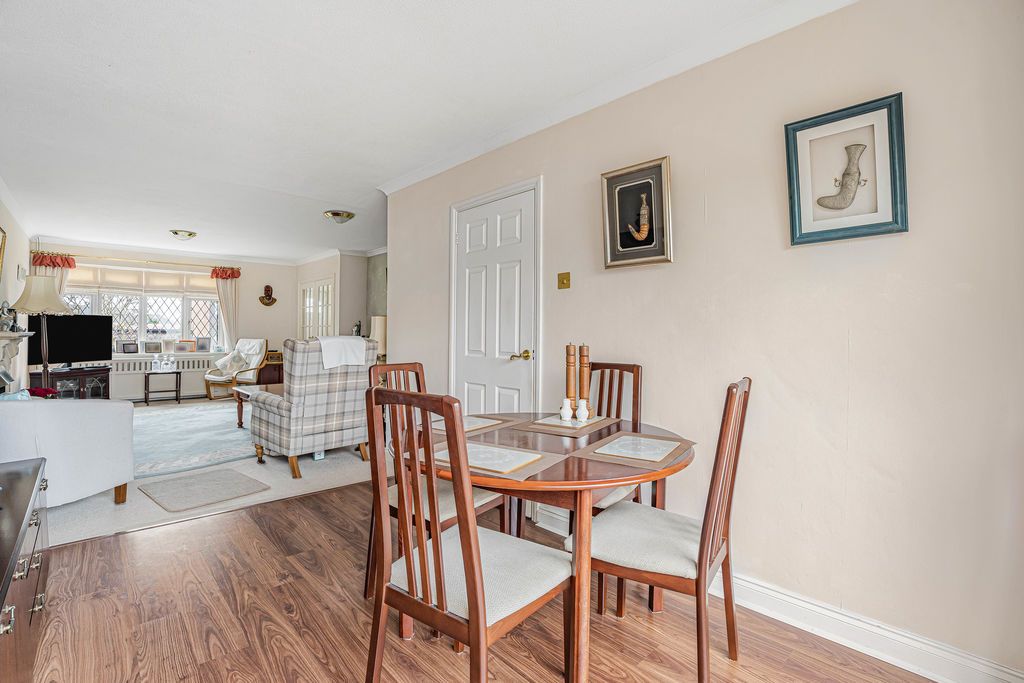 Property photo 2 of 18 Dining Area