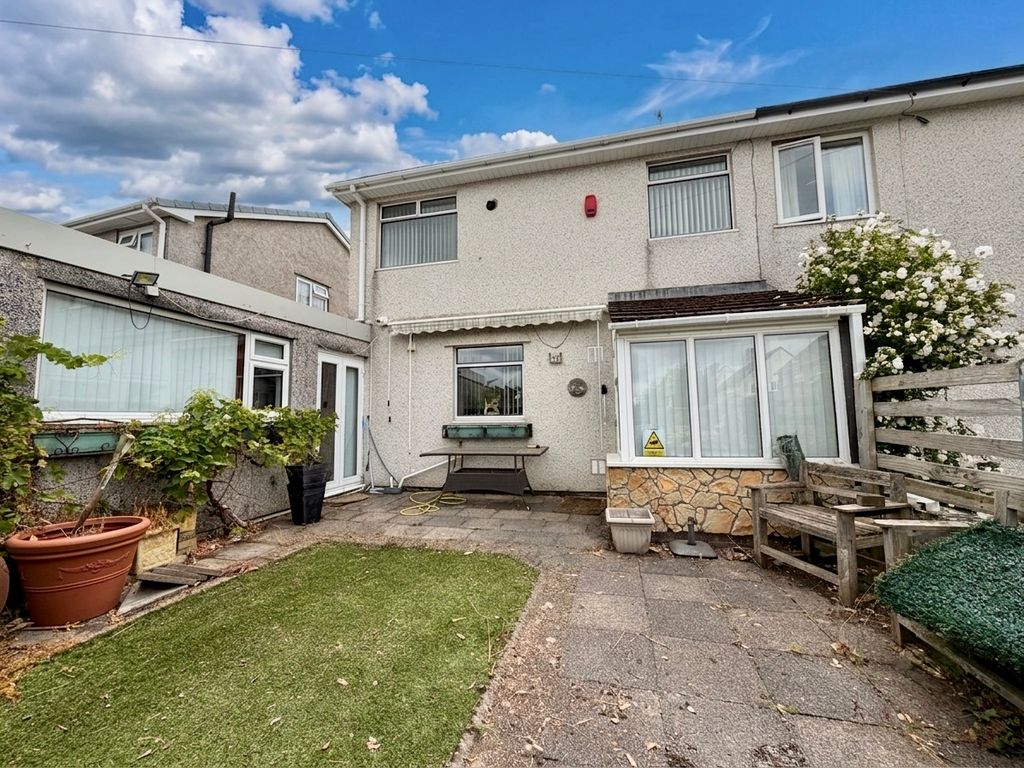 Property photo 1 of 16 Img_3617