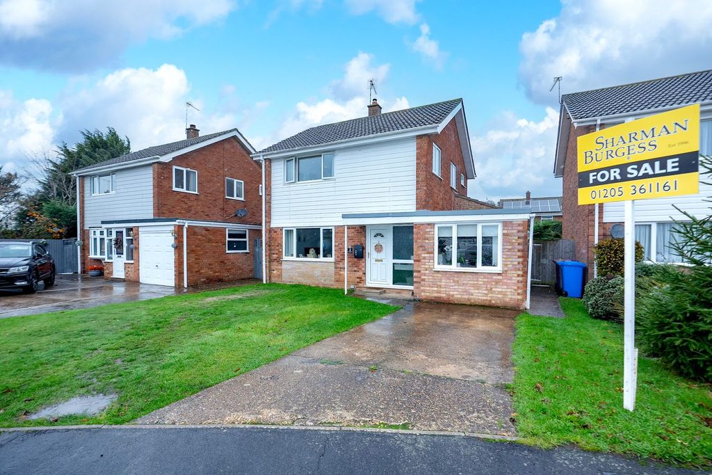 Property photo 1 of 18