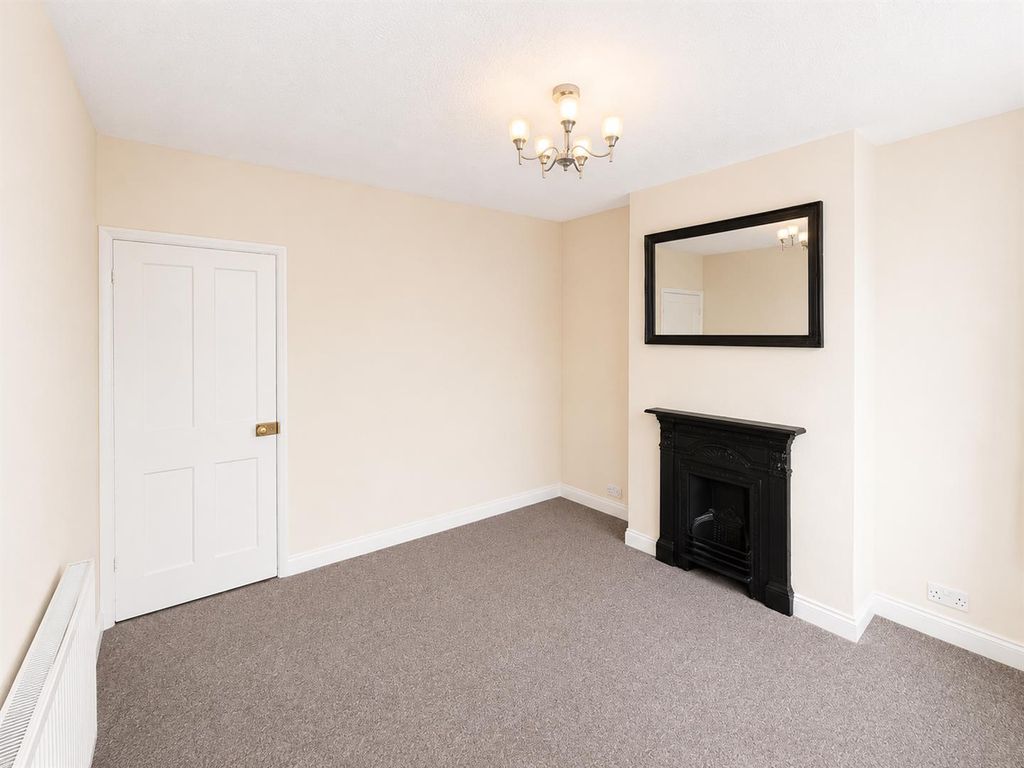Property photo 2 of 12 Coopers Estate Agents
