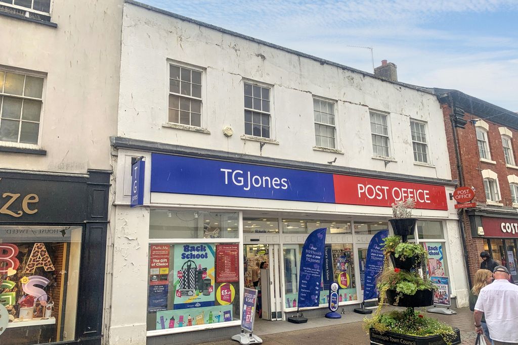 Property photo 2 of 3 76 High Street, Barnstaple Ex31 1Hx