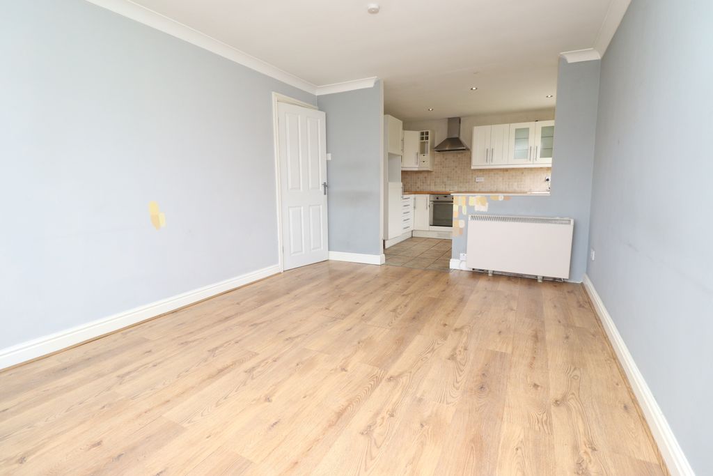 Property photo 3 of 10 Img_6174