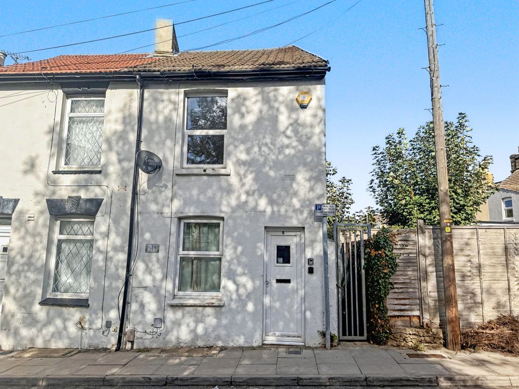 Property photo 1 of 7