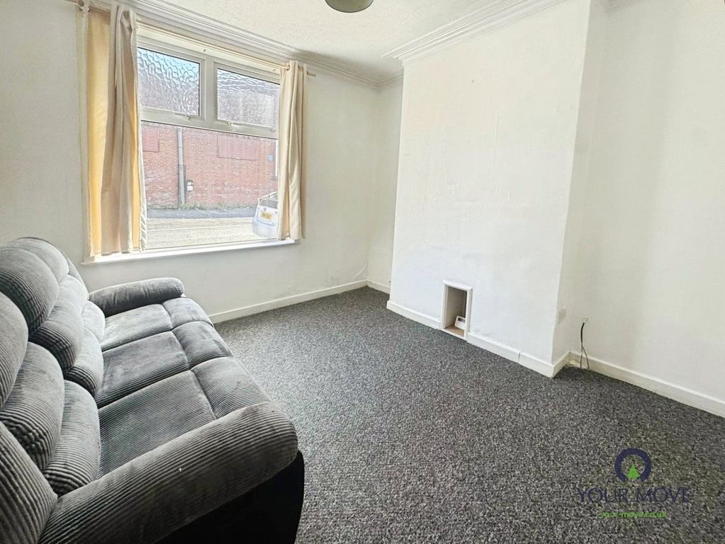 Property photo 2 of 15 Picture No. 02