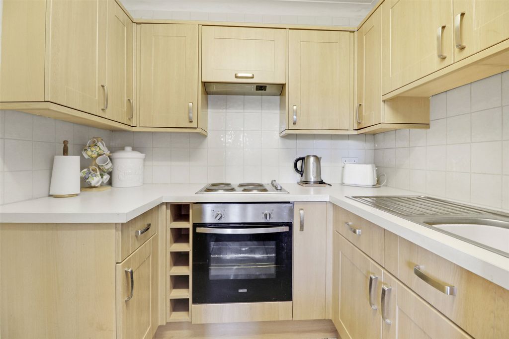 Property photo 3 of 5 Picture No. 06