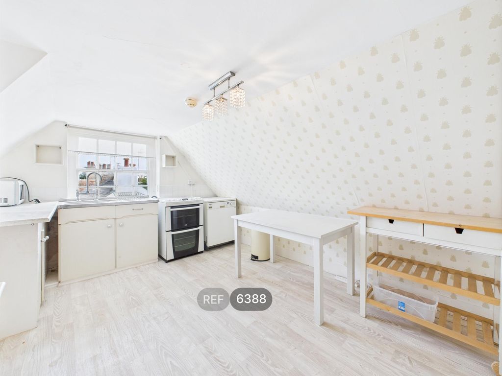 Property photo 2 of 16 Kitchen