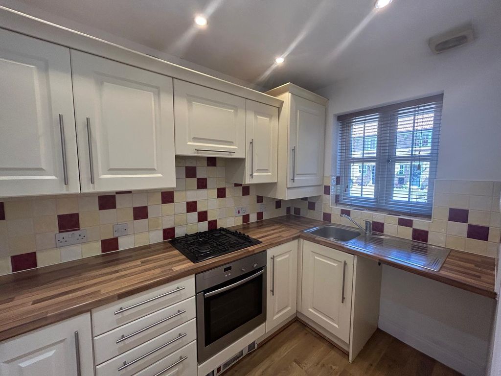 Property photo 3 of 7 Picture No. 06