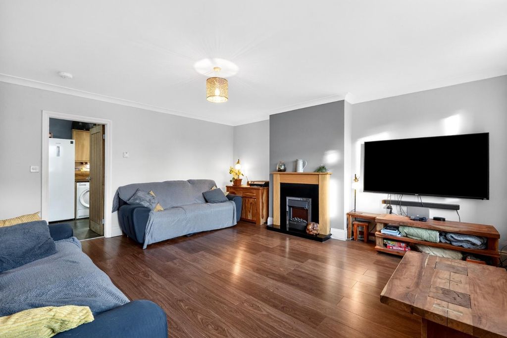 Property photo 3 of 19 Pnmb1237.Jpg