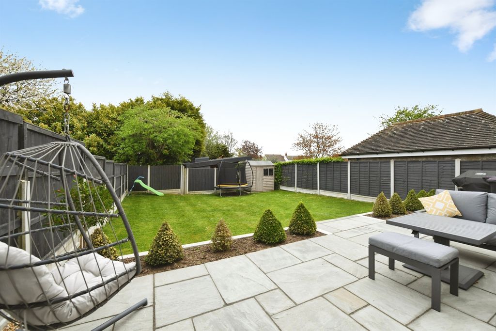 Property photo 1 of 13