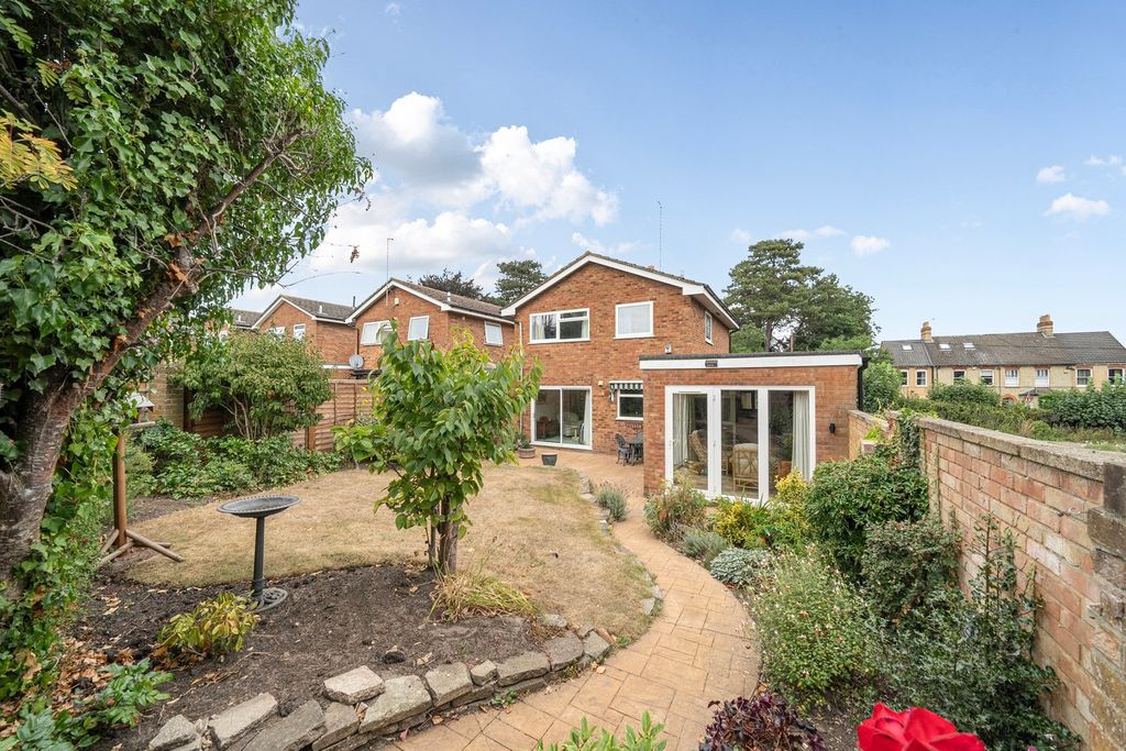 Property photo 2 of 16