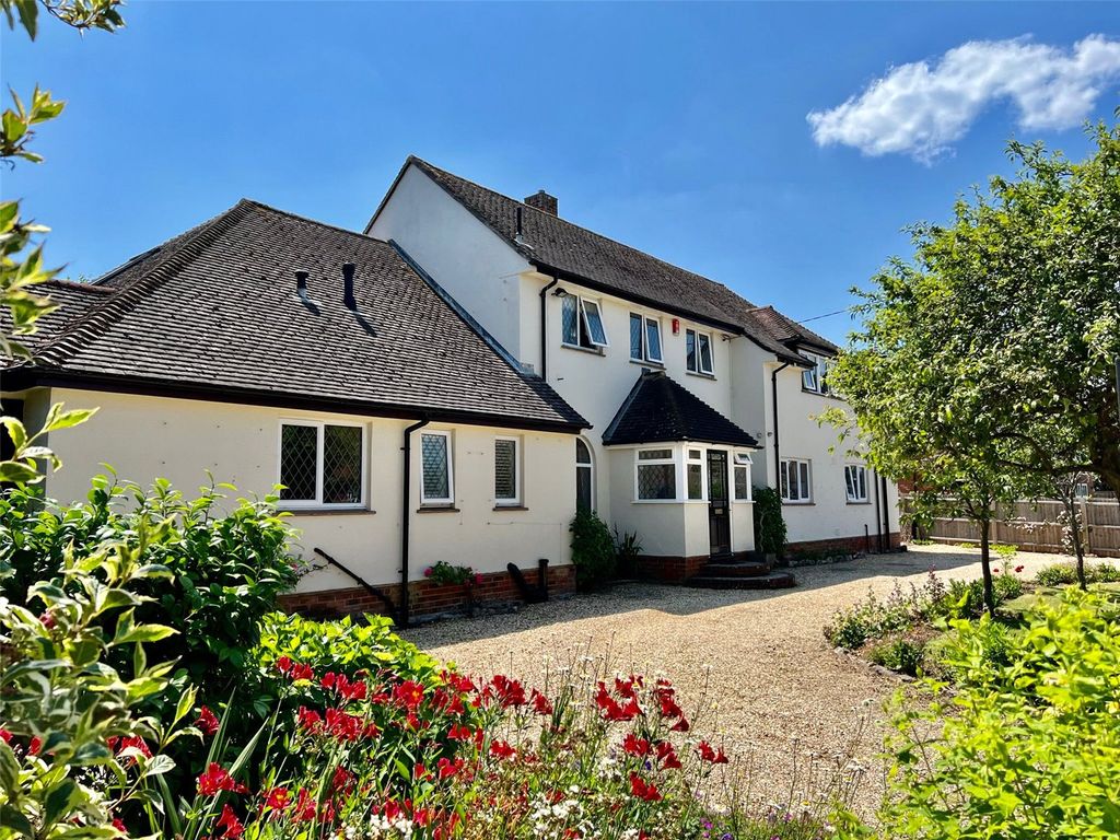 Property photo 2 of 36 Picture No. 77