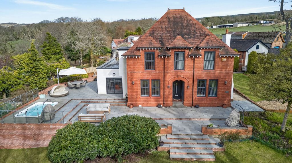 Property photo 1 of 34