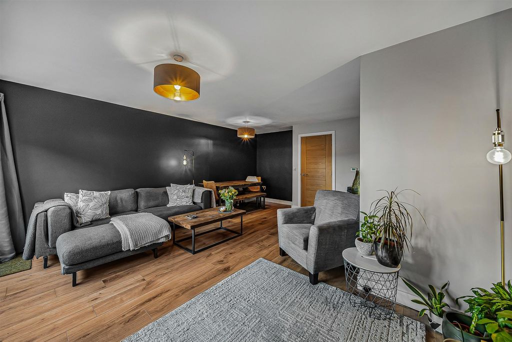 Property photo 2 of 44 Dsc03251-2.Jpg