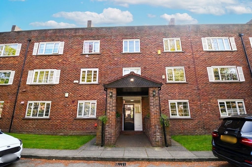 Property photo 3 of 11