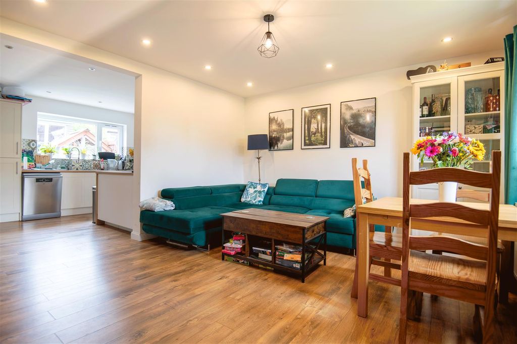 Property photo 3 of 20 Dsc_0961-Hdr.Gif