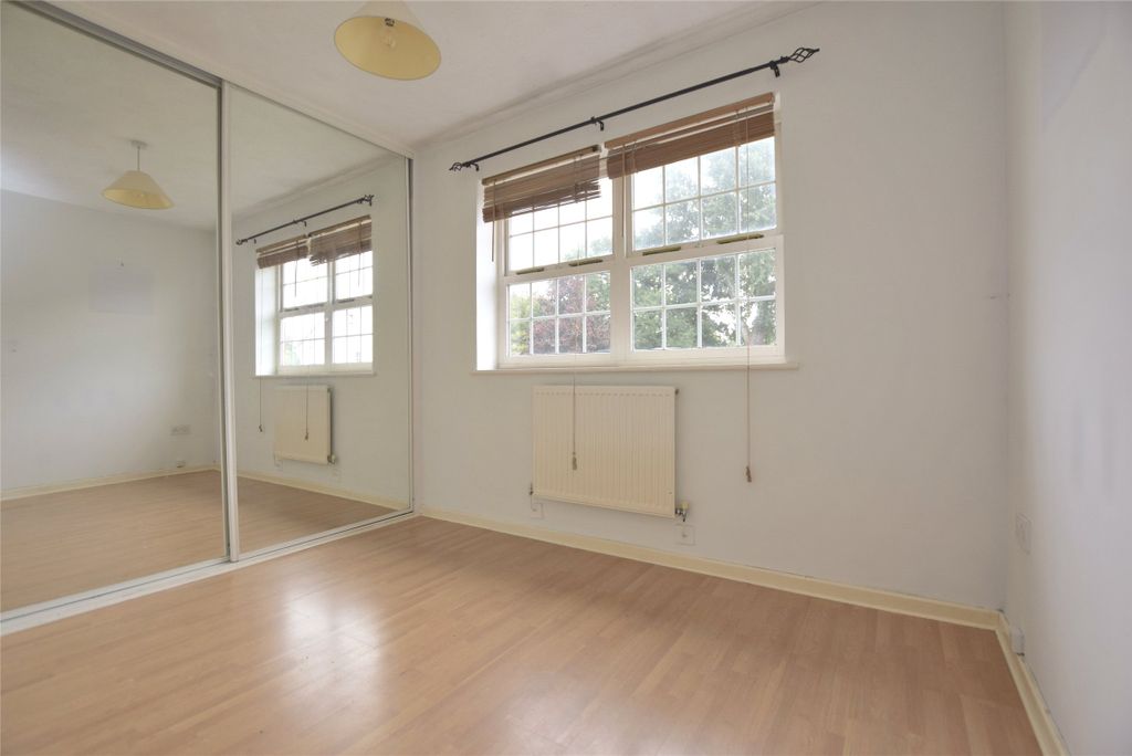 Property photo 2 of 14 Bedroom