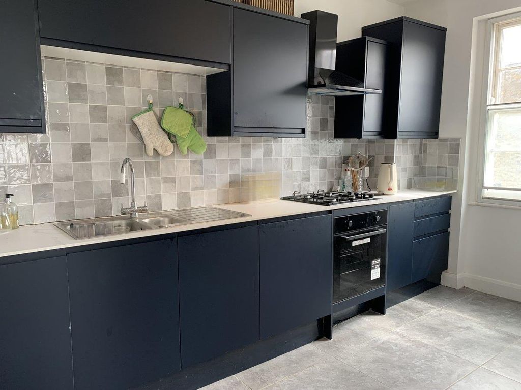 Property photo 3 of 6 Aec62599-C081-44E2-Bf32-08CC7B45342D.Jpg