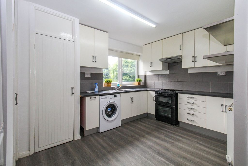 Property photo 2 of 9 Picture No. 05