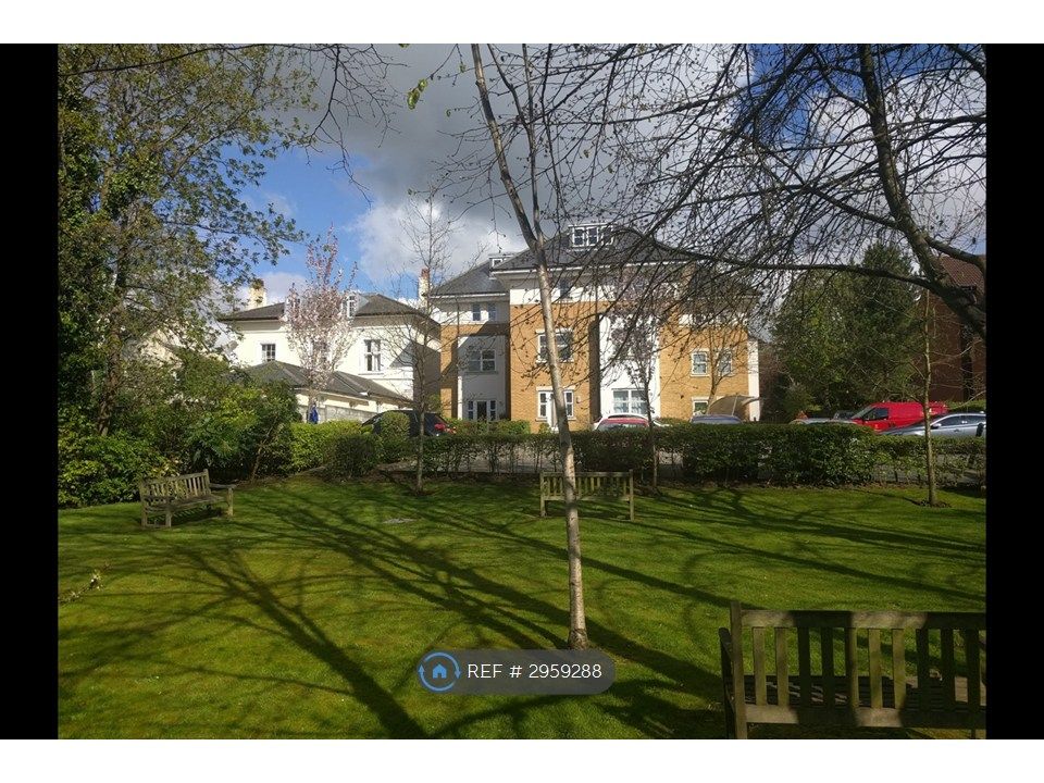 Property photo 3 of 14 Shared Gardens