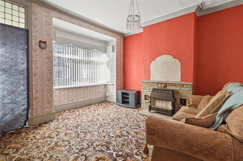 Property photo 2 of 15 Picture No. 11