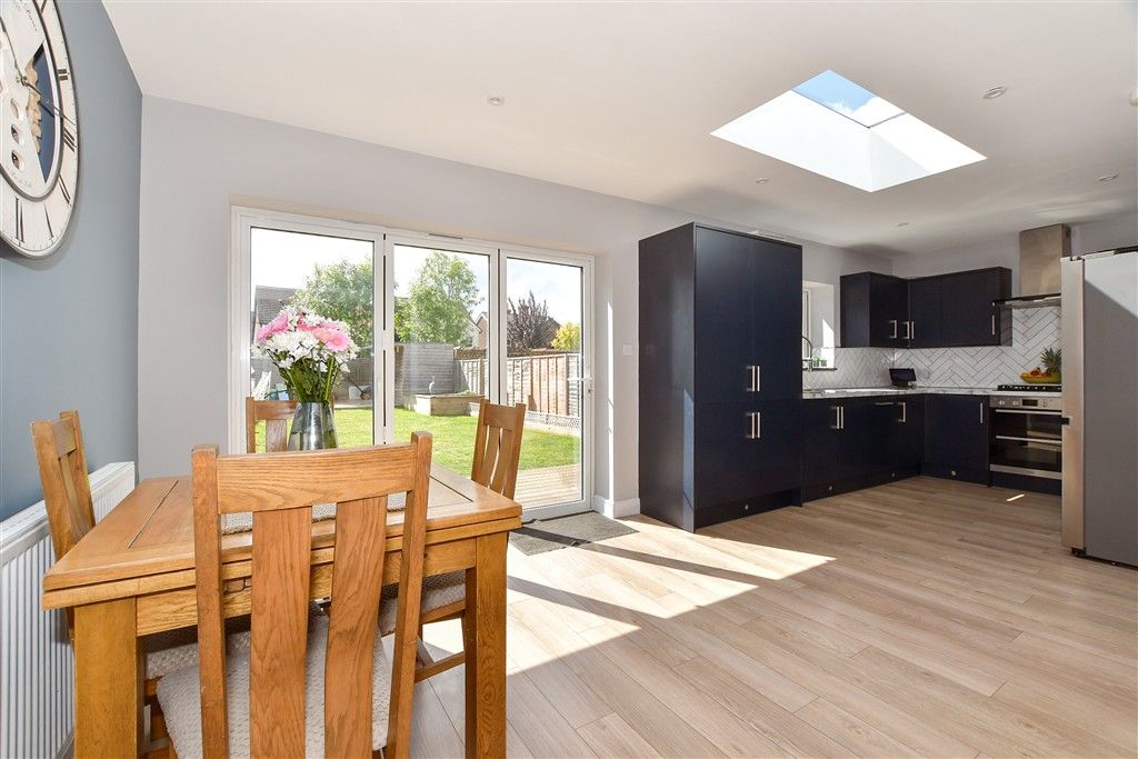 Property photo 2 of 16 Kitchen/Dining Room