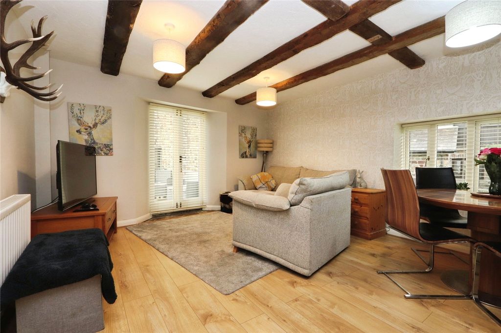 Property photo 3 of 21 Picture No. 23