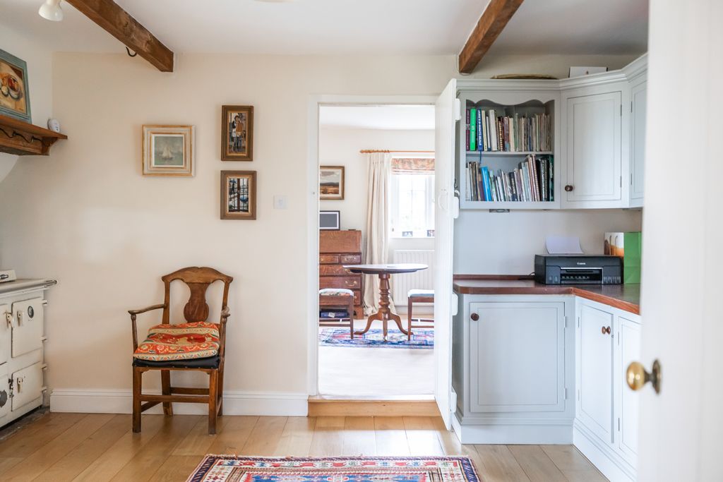 Additional image 13 of 4 bed country house to rentBarnhill Road, Ridge BH20