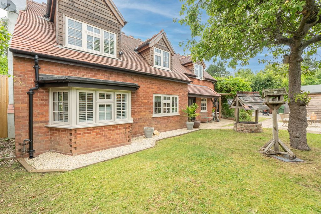 Property photo 1 of 60