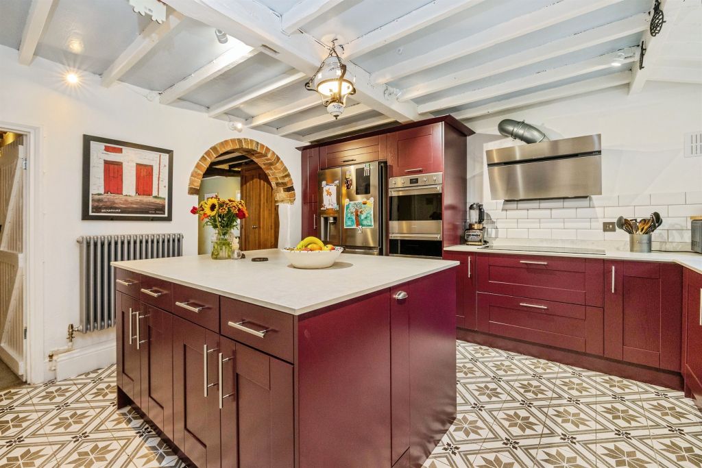 Property photo 3 of 19